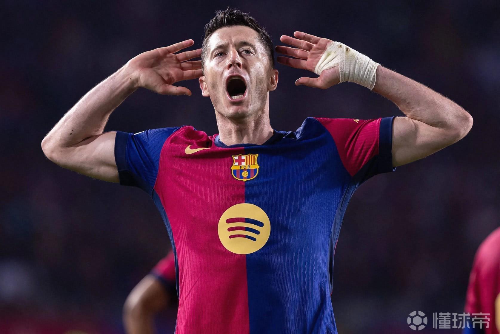 华体会赛事-世体:新月和胜利曾超1亿欧年薪报价莱万,但球员现在不想去