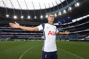 记者:雷吉隆在热刺的合同将在6月30日到期,摩纳哥为他提供报价